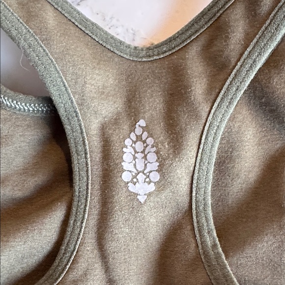 FP Movement by Free People Khaki Sports Bra Women’s size XS/S - Picture 4 of 8